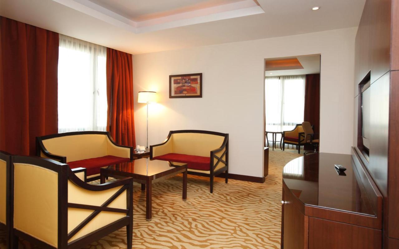 ריאד Holiday Inn Olaya By Ihg מראה חיצוני תמונה